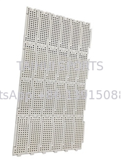 النوع المنقسم المتداخل الحزام الاصطناعي وسادة الصدمة ملعب كرة السلة ملعب تنس الطاولة 333.4mm ارتفاع 17mm للرياضة في الملاعب