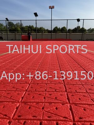 القياسية FIFA 8mm 10mm 15mm تحت العشب الاصطناعي مع امتصاص الصدمات الممتاز للملاعب الرياضية
