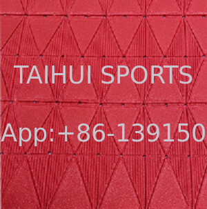 العشب الاصطناعي للملاعب 30/50/70 كثافة و 3000 ملم / ساعة تصريف المياه
